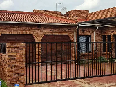 4 Bedroom House For Sale in Boksburg - pjBT.webp