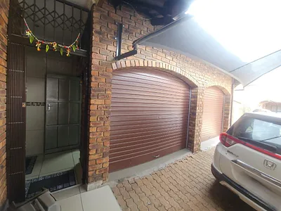 4 Bedroom Townhouse For Sale in Benoni - 6cYc.webp