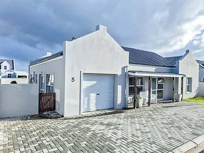 3 Bedroom House For Sale in Hermanus - EjHt.webp