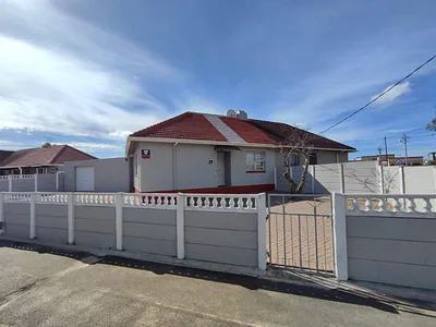 2 Bedroom House To Rent in Cape Town - mURf.webp