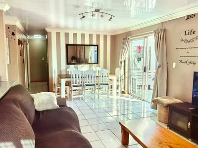 3 Bedroom House For Sale in Goodwood - img