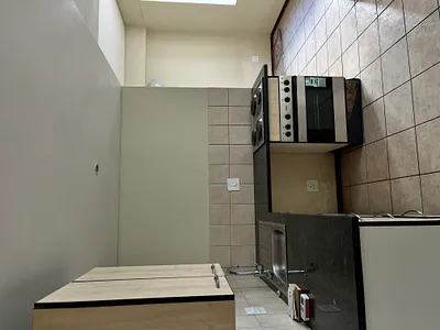 1 Bedroom Apartment To Rent in Johannesburg - img