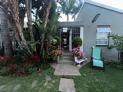 3 Bedroom House To Rent in Allen's Nek, Roodepoort - img