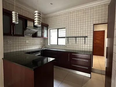 3 Bedroom Townhouse To Rent in Sandton - img