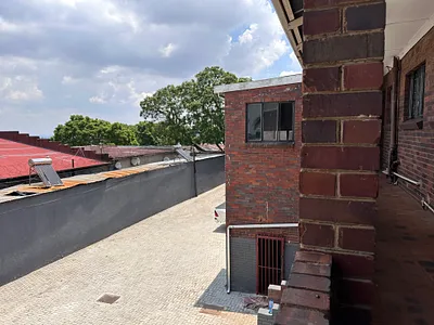 36 Bedroom Apartment For Sale in Johannesburg - wKJ9.webp