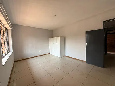 1 Bedroom Apartment To Rent in Johannesburg - q15S.webp