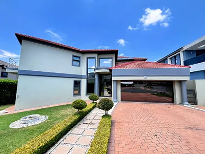 4 Bedroom House For Sale in Centurion - ODmy.webp