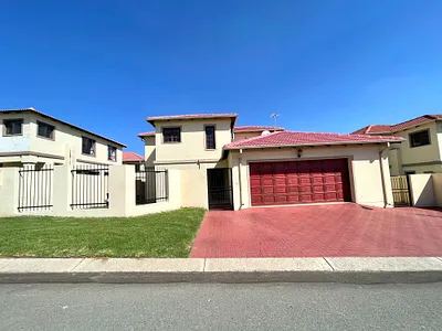 3 Bedroom House To Rent in Midrand - x6Si.webp