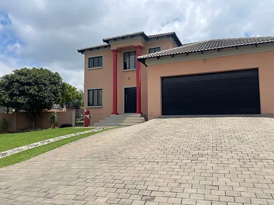 4 Bedroom House For Sale in Centurion - NsCr.webp