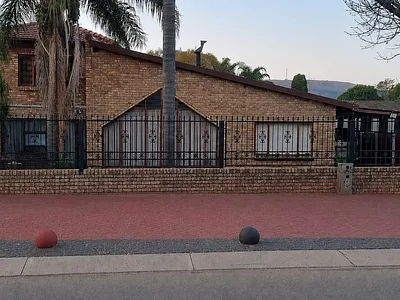3 Bedroom House For Sale in Pretoria - Jdwp.webp