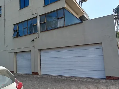 7 Bedroom House For Sale in Isipingo - KC5l.webp