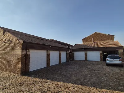3 Bedroom Apartment For Sale in Benoni - vCB1.webp