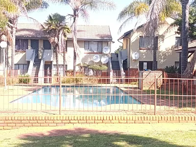 0.5 Bedroom Apartment For Sale in Pretoria - qjI3.webp