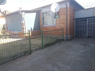 3 Bedroom House For Sale in Springs - SkkD.webp