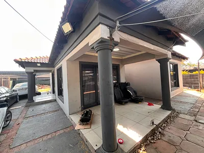 3 Bedroom House For Sale in Pretoria - fwD3.webp
