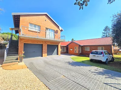 4 Bedroom House For Sale in Pretoria - qEP0.webp