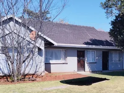 5 Bedroom House For Sale in Kempton Park - mTrj.webp