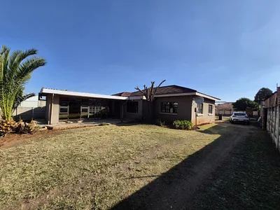3 Bedroom House For Sale in Springs - 7HQ0.webp
