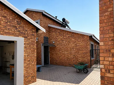3 Bedroom Townhouse For Sale in Springs - f4CN.webp