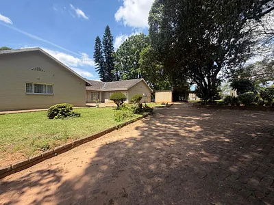 Farm For Sale in White River - 9QBH.webp