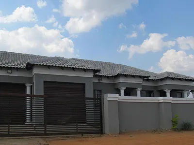 3 Bedroom House For Sale in Benoni - 3jpy.webp
