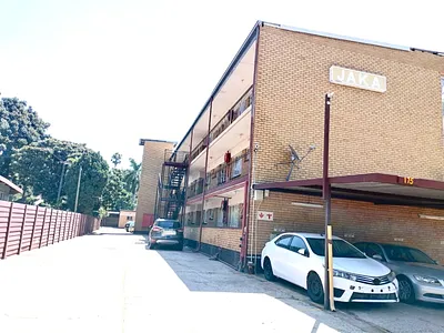 2 Bedroom Apartment For Sale in Pretoria - 3bou.webp