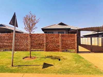 3 Bedroom House To Rent in Pretoria - E0LB.webp