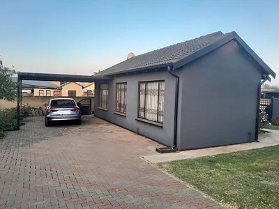 3 Bedroom House For Sale in Pretoria - hs9K.webp