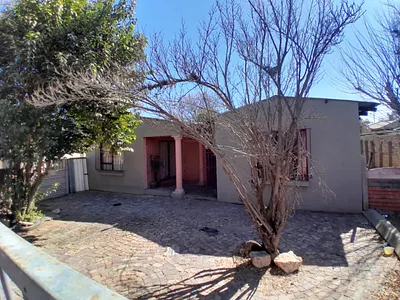 3 Bedroom House For Sale in Pretoria - yJJJ.webp