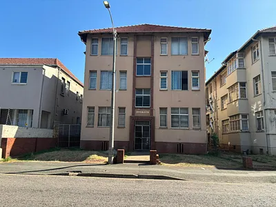 3 Bedroom Apartment For Sale in Durban - poG4.webp