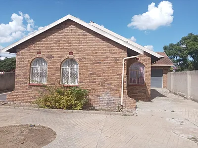 3 Bedroom House For Sale in Polokwane - HKcv.webp