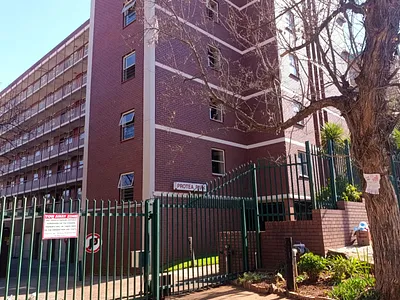 2 Bedroom Apartment For Sale in Pretoria - qm6o.webp