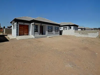 3 Bedroom House For Sale in Ermelo - 09HV.webp