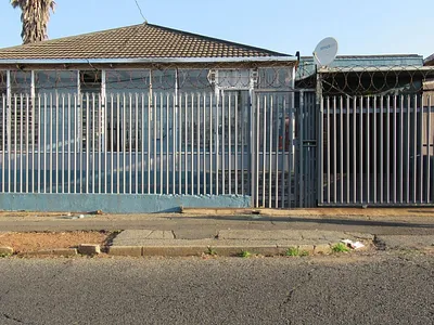 5 Bedroom House For Sale in Johannesburg - mJzV.webp