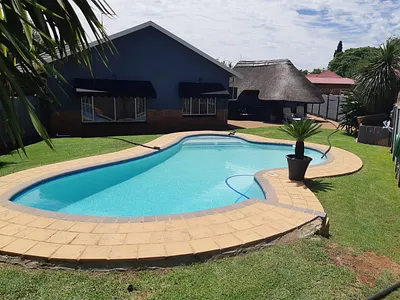 4 Bedroom House For Sale in Carletonville - 3nOP.webp