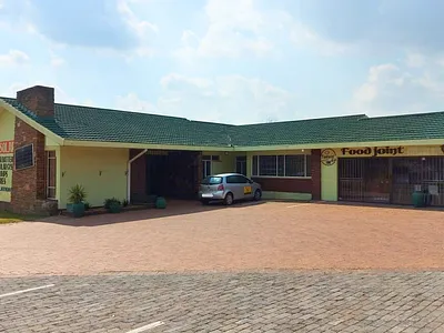 4 Bedroom House For Sale in Springs - qRfU.webp