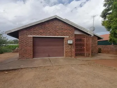 3 Bedroom House For Sale in Modimolle - Po53.webp