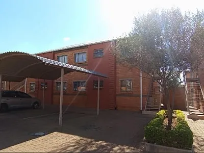 2 Bedroom Apartment For Sale in Pretoria - uxNE.webp