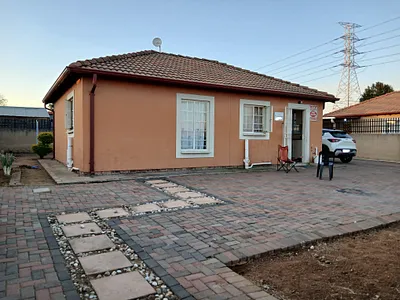 3 Bedroom House For Sale in Pretoria - Hf6T.webp