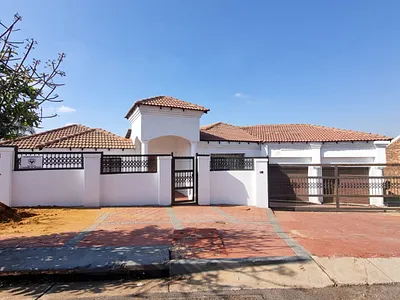 2 Bedroom Apartment To Rent in Pretoria - eXWe.webp