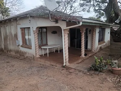 2 Bedroom House For Sale in Port Shepstone - ZtR5.webp