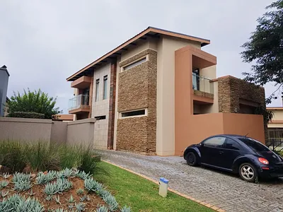 4 Bedroom House For Sale in Kempton Park - img