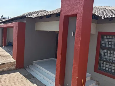 3 Bedroom House For Sale in Polokwane - iAYu.webp