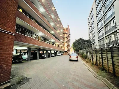 2.5 Bedroom Apartment For Sale in Pretoria - sq60.webp
