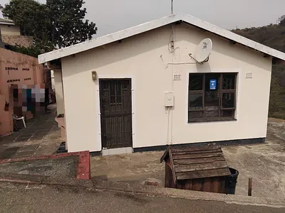 3 Bedroom House For Sale in Umlazi - niCQ.webp