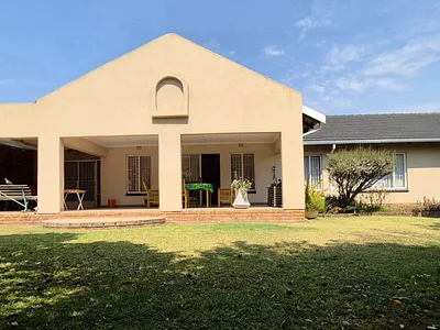 4 Bedroom House For Sale in Benoni - BMJj.webp