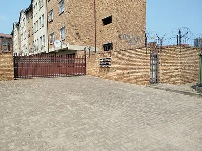 2 Bedroom Apartment For Sale in Kempton Park - LDSv.webp