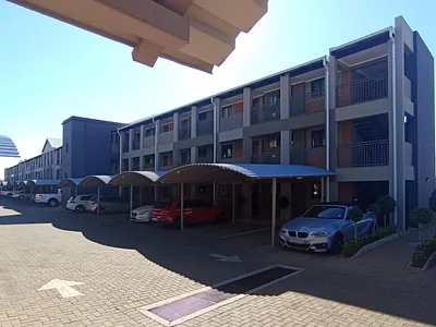 2 Bedroom Apartment For Sale in Pretoria - pEFF.webp