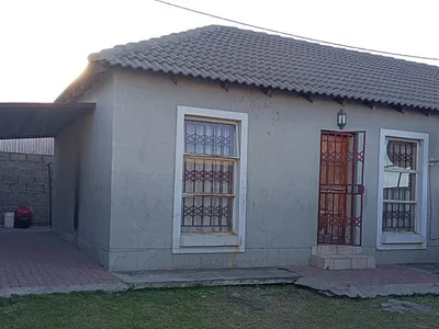 2 Bedroom House For Sale in Ermelo - img
