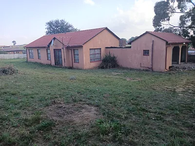 3 Bedroom House For Sale in Ermelo - 1xSs.webp